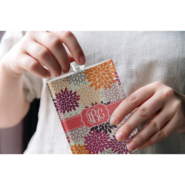 Mums Flower Stainless Steel Flask - LIFESTYLE 1