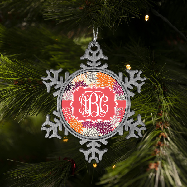 Mums Flower Vintage Snowflake - (LIFESTYLE)