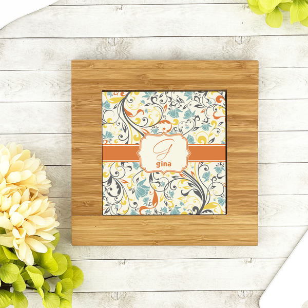 Swirly Floral Bamboo Trivet with 6" Tile - LIFESTYLE