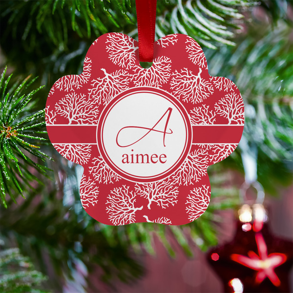 Coral Metal Paw Ornament - Lifestyle