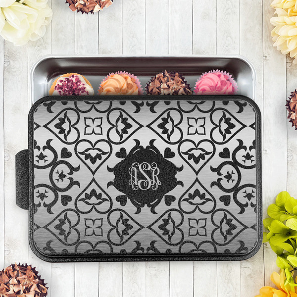 Lotus Flower Aluminum Baking Pan - Black Lid - LIFESTYLE