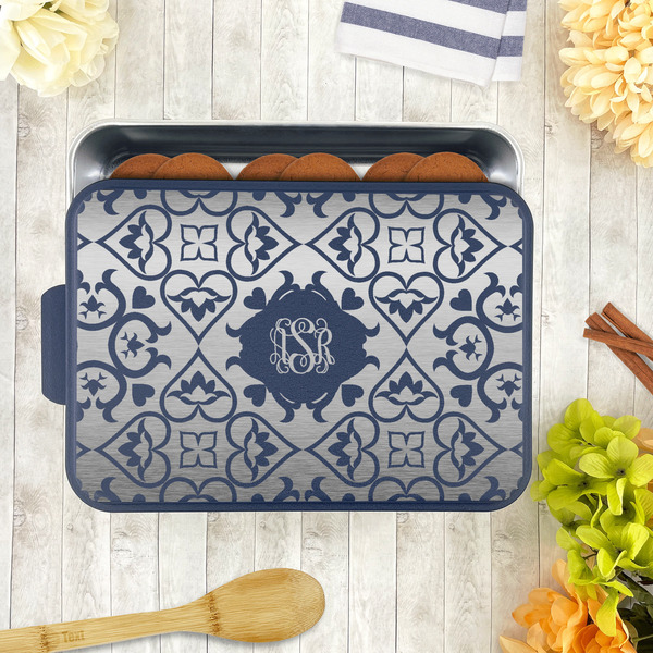Lotus Flower Aluminum Baking Pan - Navy Lid - LIFESTYLE