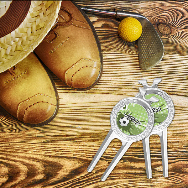 Soccer Divot Tool - LIFESTYLE