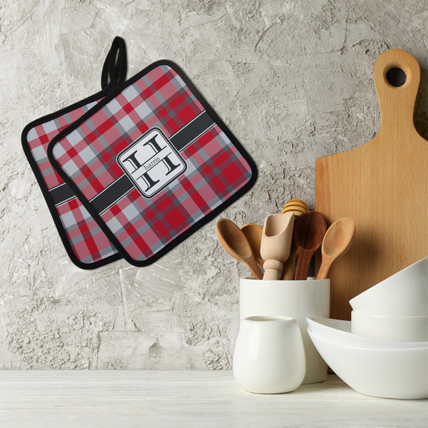 Red & Gray Plaid Neoprene Pot Holder - Set of 2  LIFESTYLE