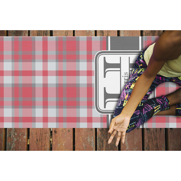 Red & Gray Plaid Yoga Mats - LIFESTYLE