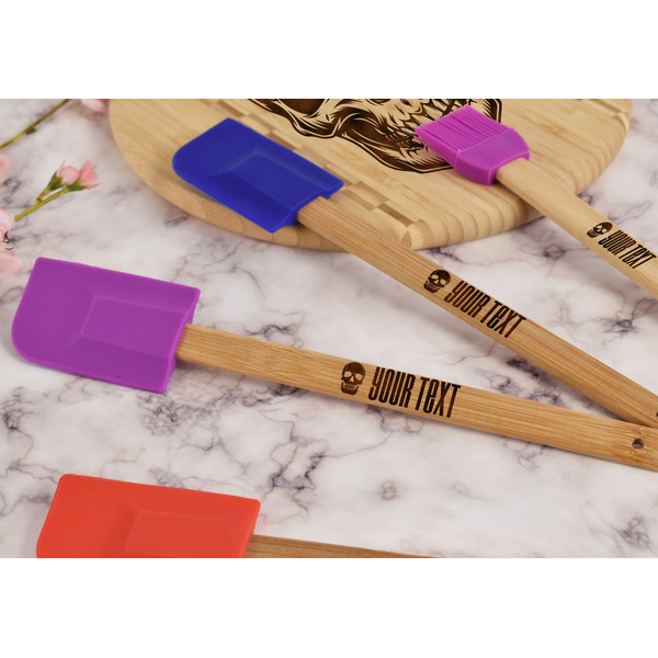 Skulls Silicone Spatula - Purple - Lifestyle