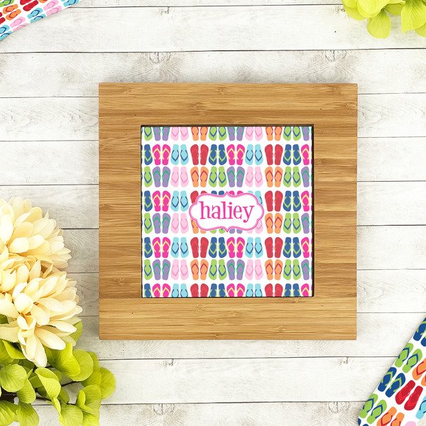 FlipFlop Bamboo Trivet with 6" Tile - LIFESTYLE