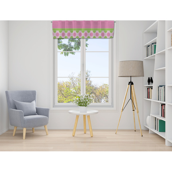 Pink & Green Dots Valance - LIFESTYLE