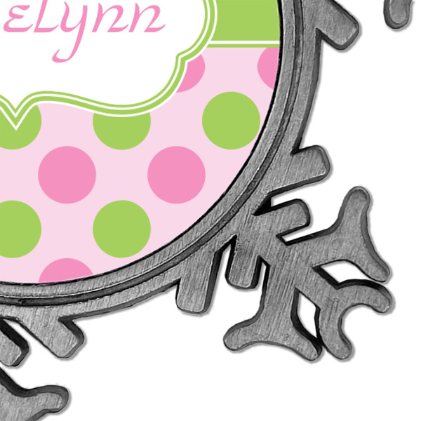 Pink & Green Dots Vintage Snowflake - Detail