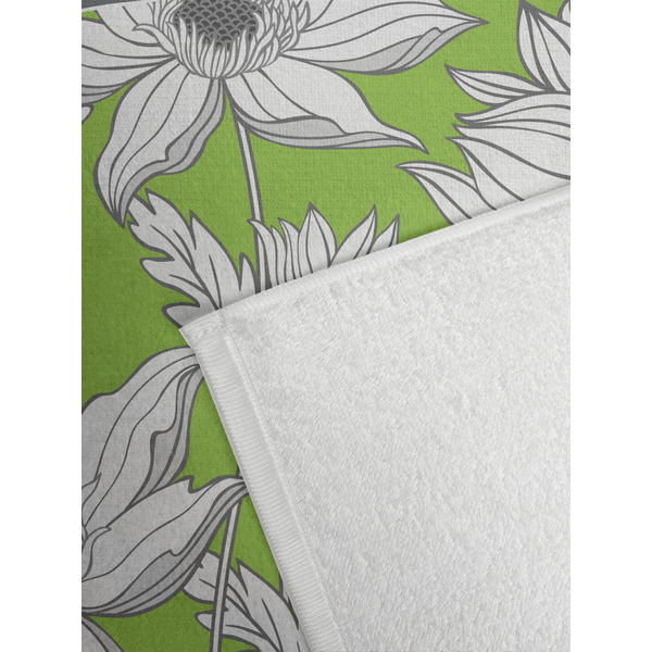 Wild Daisies Golf Towel - Detail