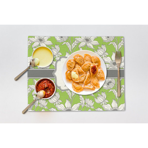 Wild Daisies Linen Placemat - Lifestyle (single)