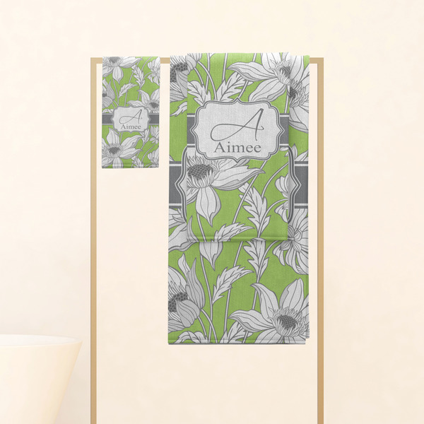 Wild Daisies Personalized Towel Set
