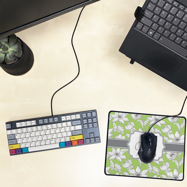 Wild Daisies Small Gaming Mats - LIFESTYLE