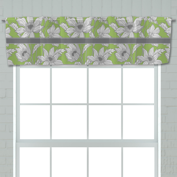 Wild Daisies Valance - Closeup on window