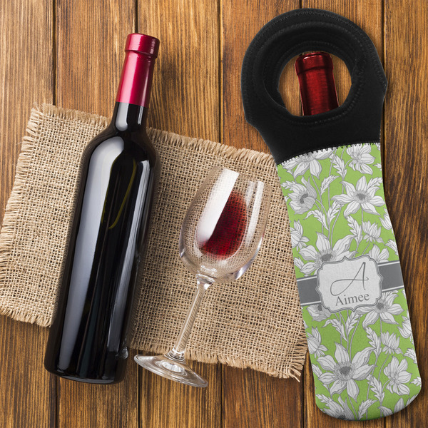 Wild Daisies Wine Tote Bag - FLATLAY