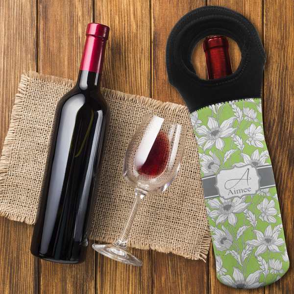 Wild Daisies Wine Tote Bag - FLATLAY