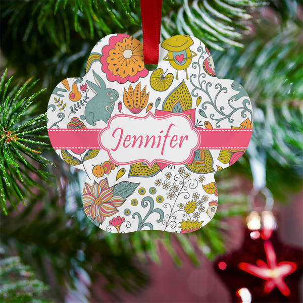 Wild Garden Metal Paw Ornament - Lifestyle