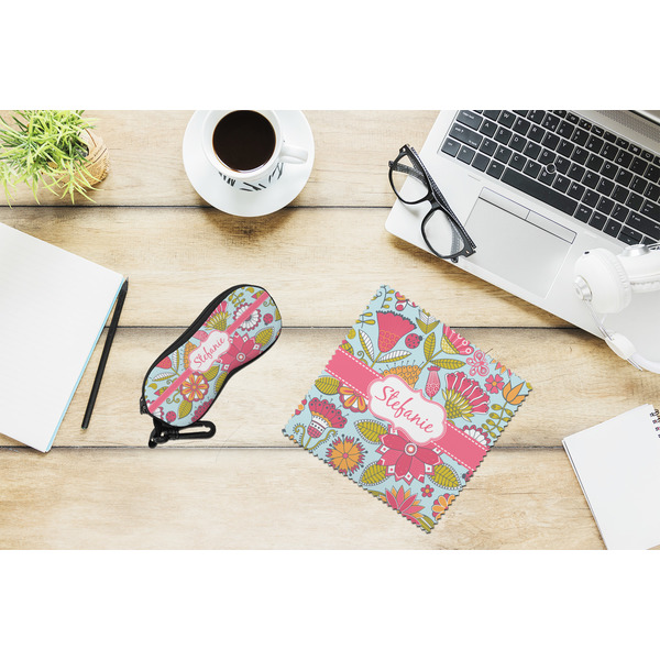 Wild Flowers Eyeglass Case and Cloth Set - LIFESTYLE