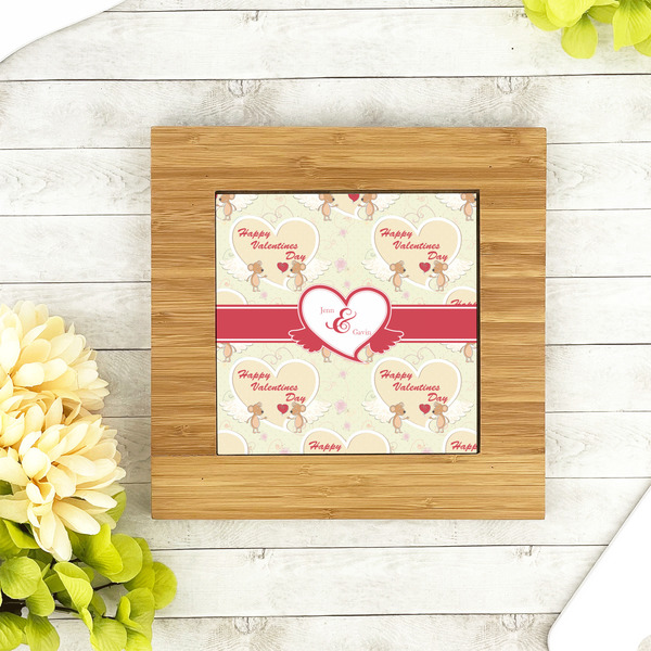 Mouse Love Bamboo Trivet with 6" Tile - LIFESTYLE