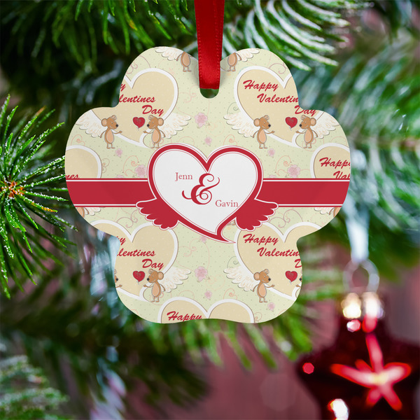 Mouse Love Metal Paw Ornament - Lifestyle