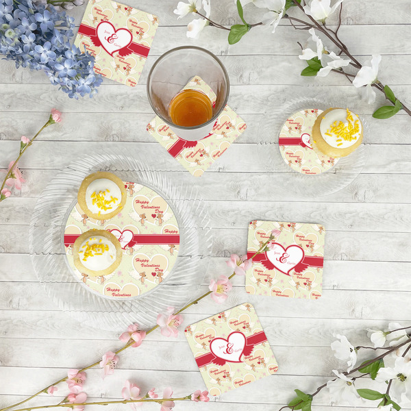 Mouse Love Plastic Party Dinner Plates - In Context