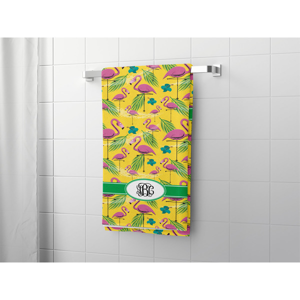 Pink Flamingo Bath Towel - LIFESTYLE