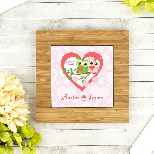 Valentine Owls Bamboo Trivet with 6" Tile - LIFESTYLE
