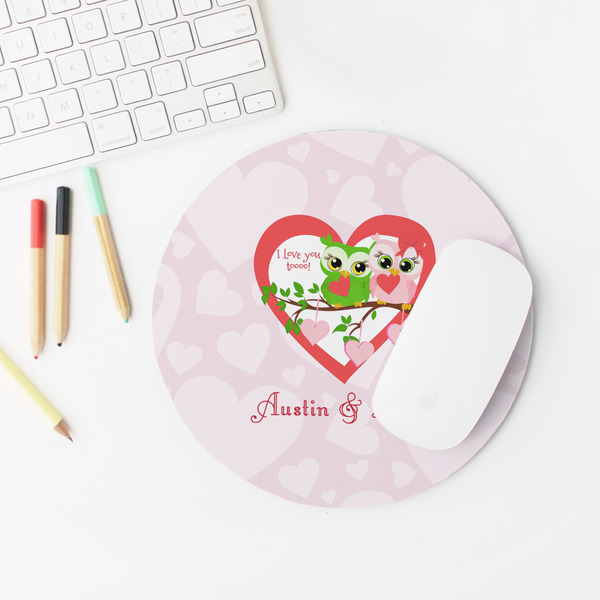 Valentine Owls Round Mousepad - LIFESTYLE 2