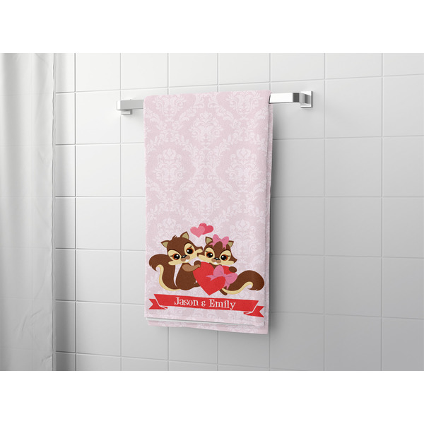 Chipmunk Couple Bath Towel - LIFESTYLE
