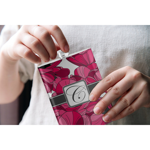 Tulips Stainless Steel Flask - LIFESTYLE 1