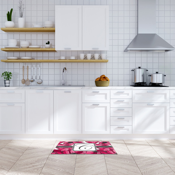 Tulips Woven Floor Mat - LIFESTYLE (kitchen)
