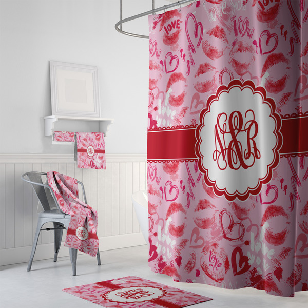 Lips n Hearts Bath Towel Sets - 3-piece - In Context
