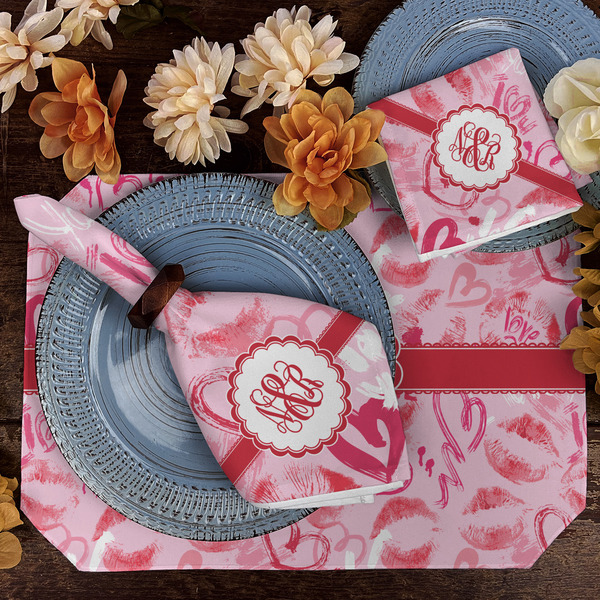 Lips n Hearts Dining Set