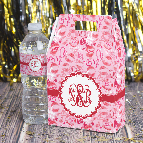 Lips n Hearts Gable Favor Box - In Context