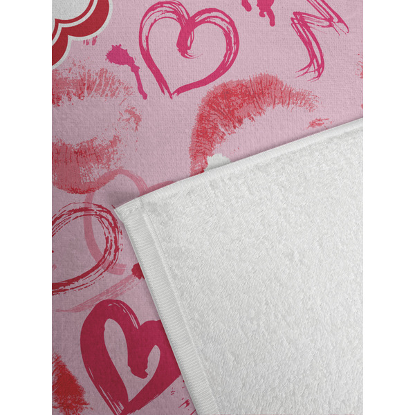 Lips n Hearts Golf Towel - Detail