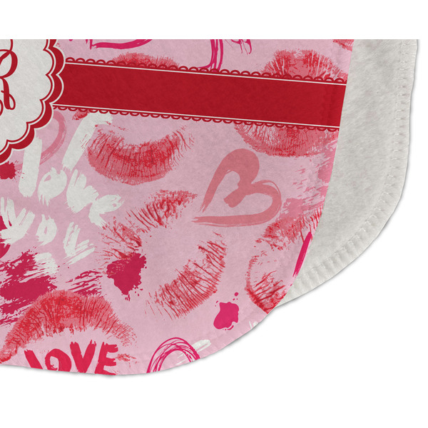 Lips n Hearts Old Burp Detail