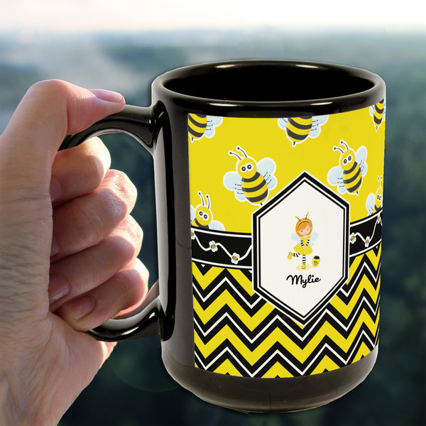 Buzzing Bee 15oz. Black Mug - LIFESTYLE