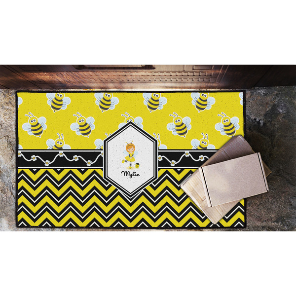 Buzzing Bee Door Mat - LIFESTYLE (Lrg)
