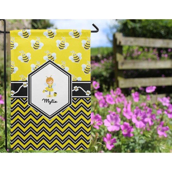 Buzzing Bee Garden Flag - Outside In Flowers