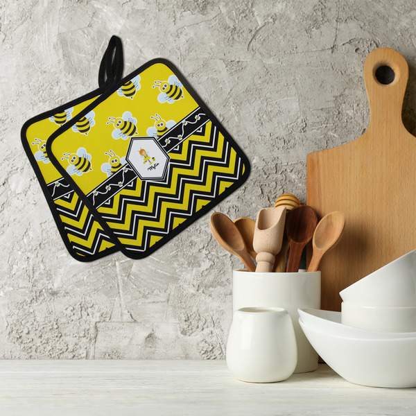 Buzzing Bee Neoprene Pot Holder - Set of 2  LIFESTYLE