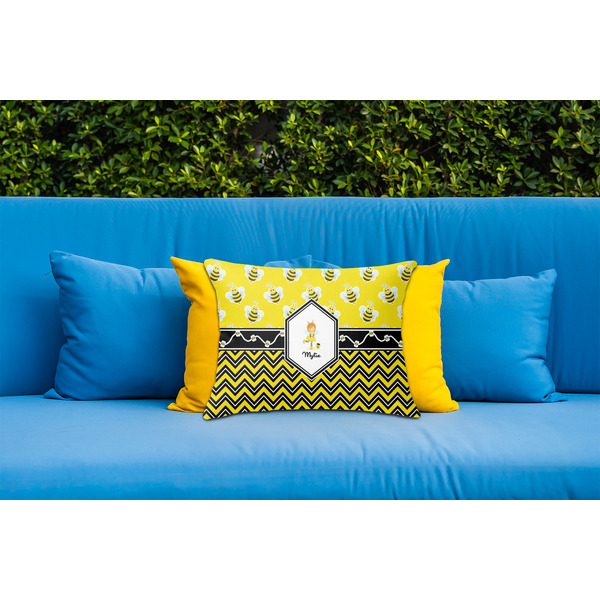 Buzzing Bee Outdoor Throw Pillow  - LIFESTYLE (Rectangular - 20x14)