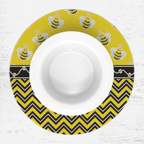 Buzzing Bee Round Linen Placemats - LIFESTYLE (single)
