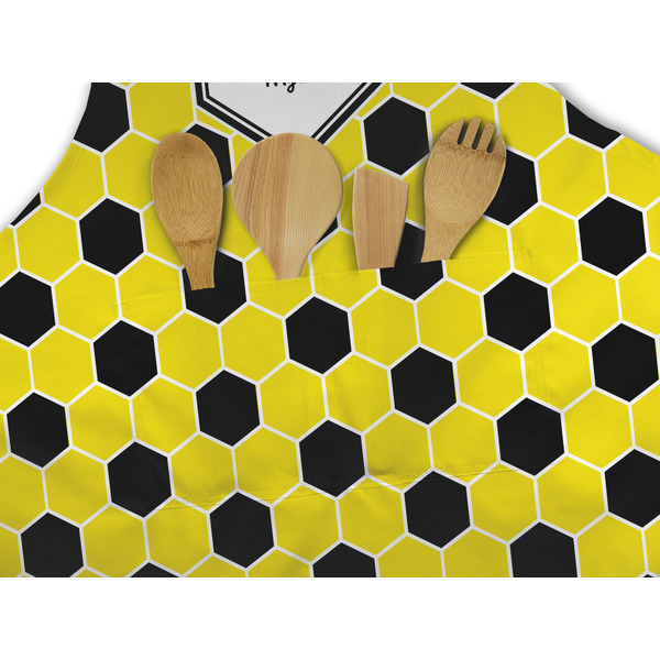 Honeycomb Apron - Pocket Detail with Props