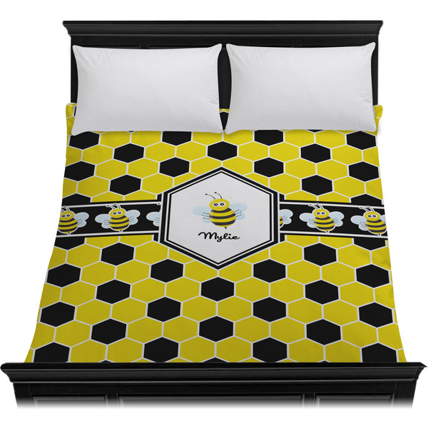 Honeycomb Duvet Cover - Queen - On Bed - No Prop