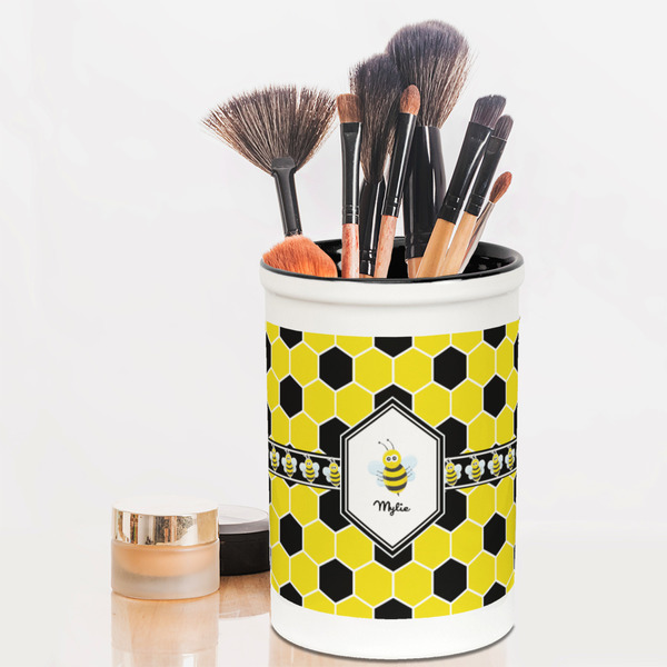 Honeycomb Pencil Holder - LIFESTYLE makeup