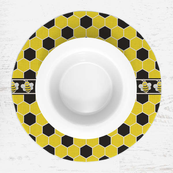 Honeycomb Round Linen Placemats - LIFESTYLE (single)