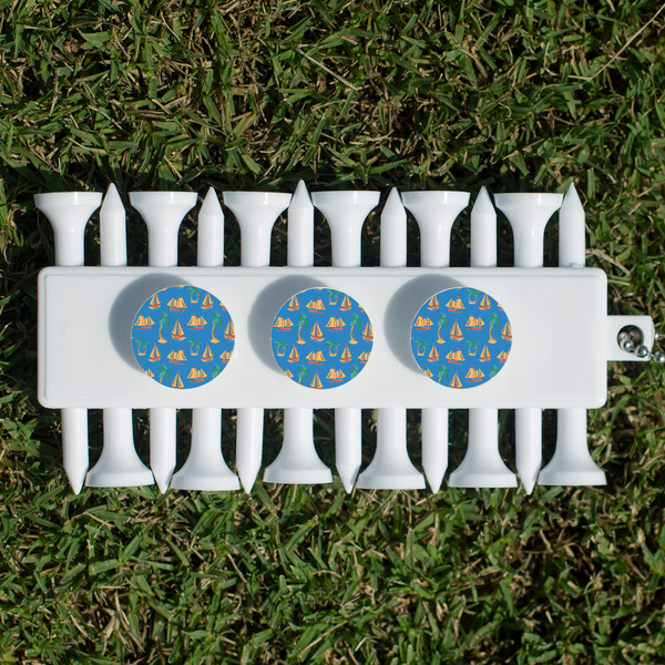 Boats & Palm Trees Golf Tees & Ball Markers Set - Back