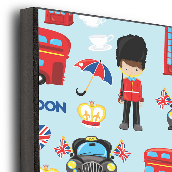 London 16x20 Wood Print - Closeup