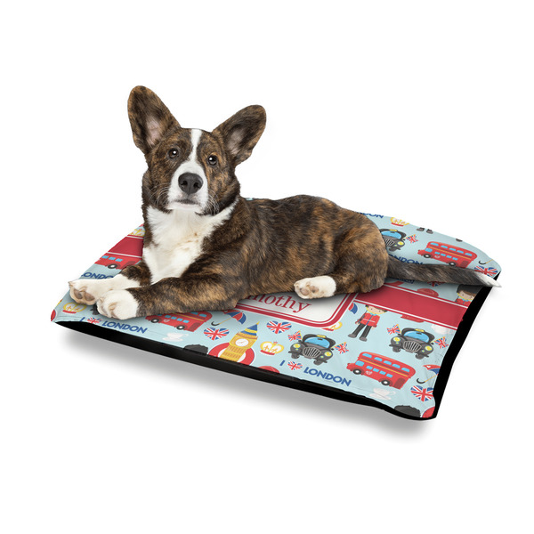 London Outdoor Dog Beds - Medium - IN CONTEXT