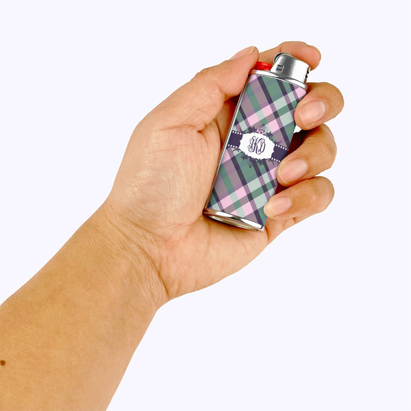 Plaid with Pop Lighter Case - LIFESTYLE